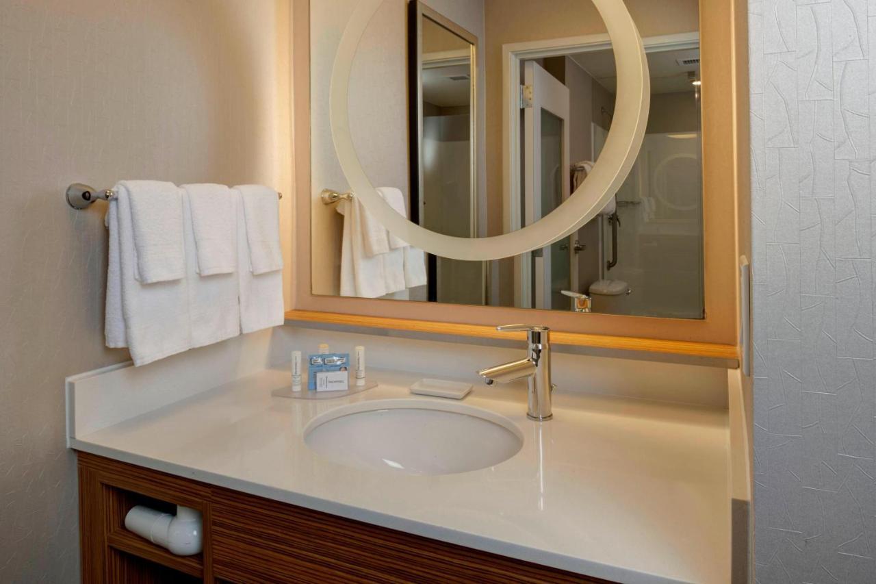 Springhill Suites St. Louis Brentwood Buitenkant foto