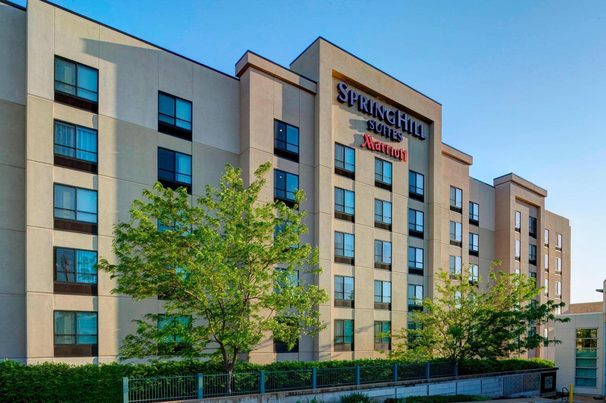 Springhill Suites St. Louis Brentwood Buitenkant foto