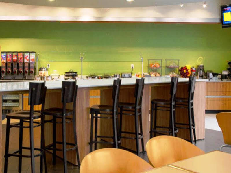 Springhill Suites St. Louis Brentwood Buitenkant foto